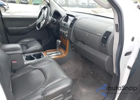 2005 Nissan Pathfinder Le from USA, damaged, VIN 5N1AR18W55C719769